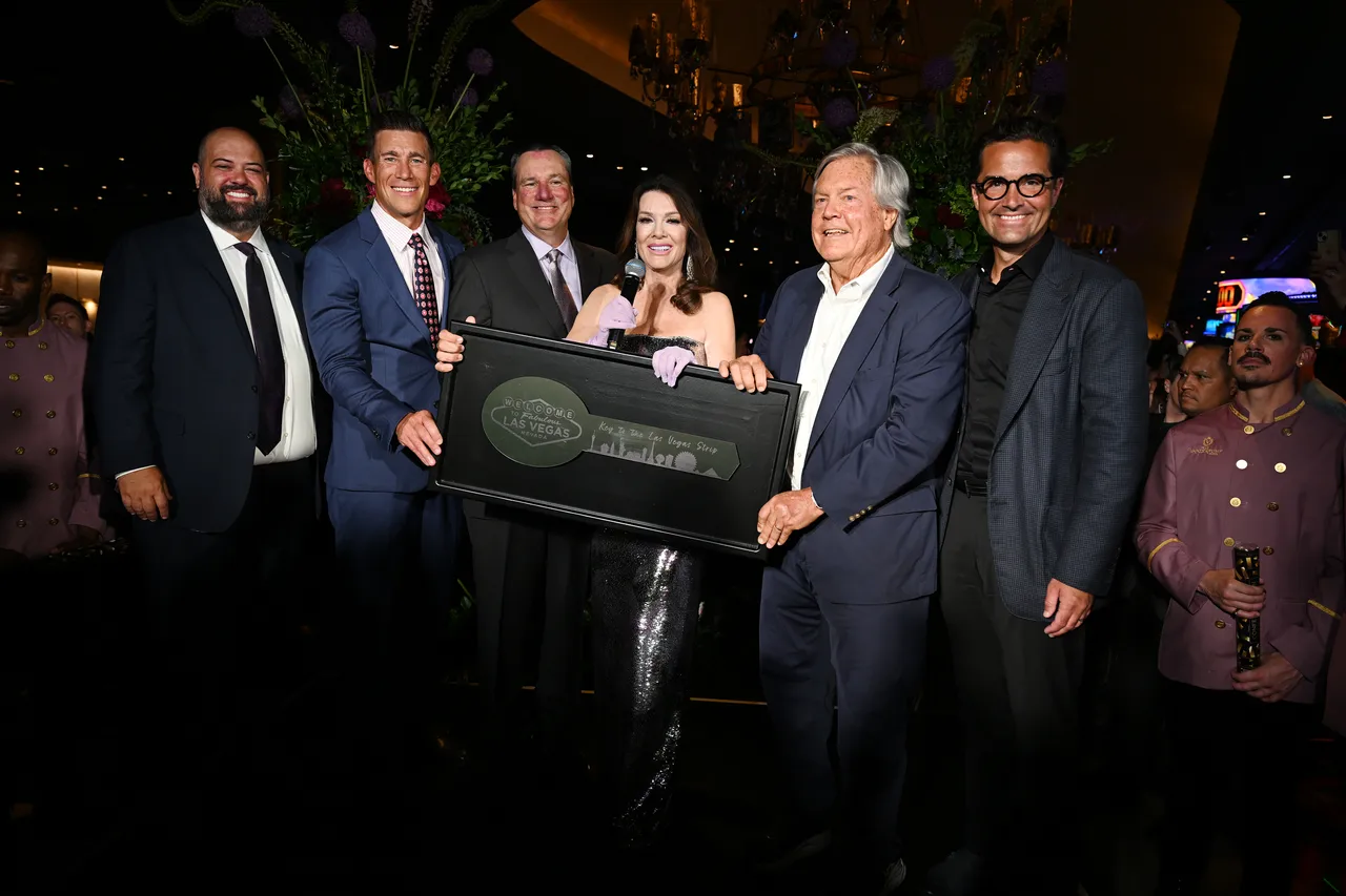 The_Vanderpump_Hotel_Grand_Opening_Terrence_O_Donnell_Anthony_Carano_Tom_Reeg_Lisa_Vanderpump_Clark_County_Commissioner_Tick_Segerblom_Sean_McBurney_Credit_Denise_Truscello_Getty_Images_for_Caesars_Entertainment.JPG